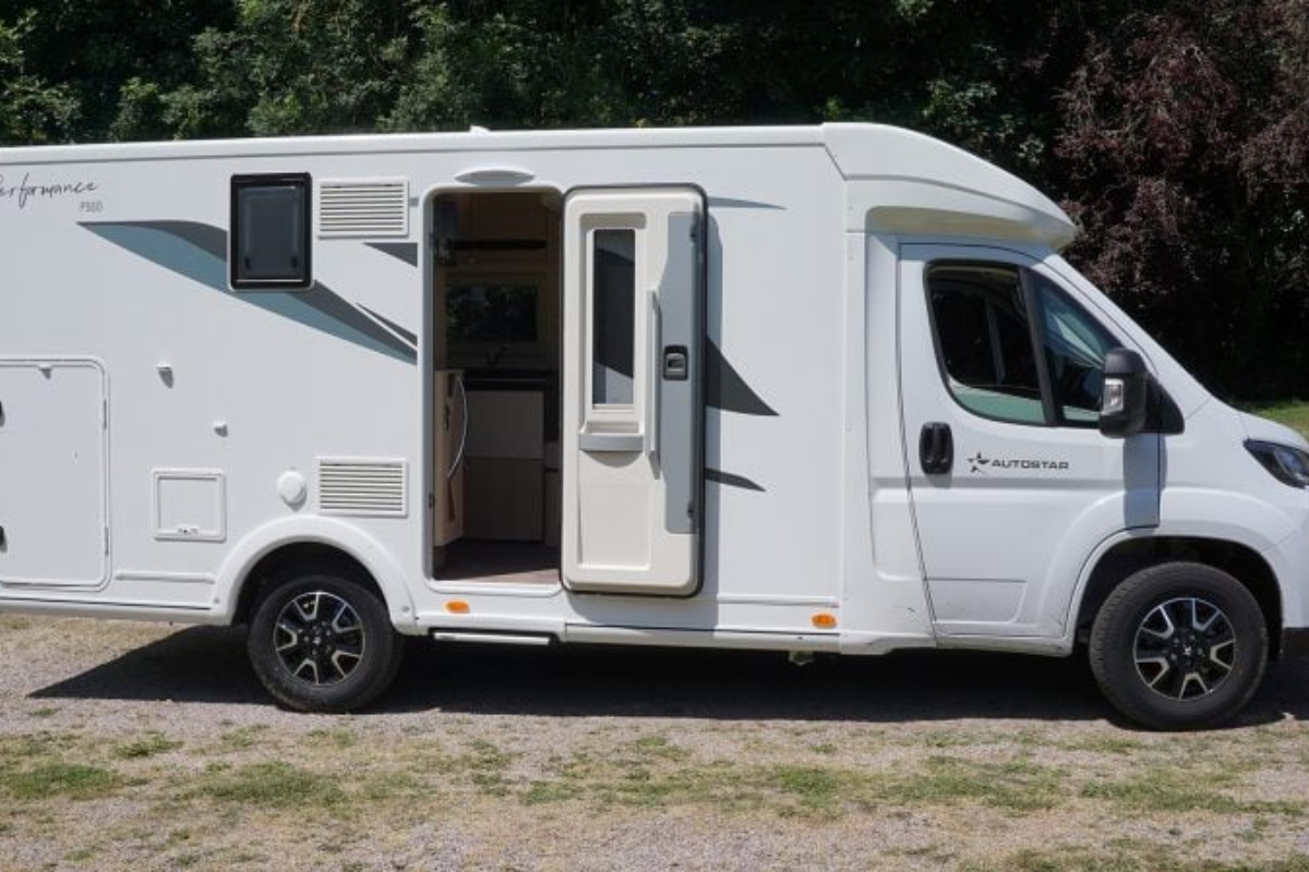 Autostar P660 vu de profil